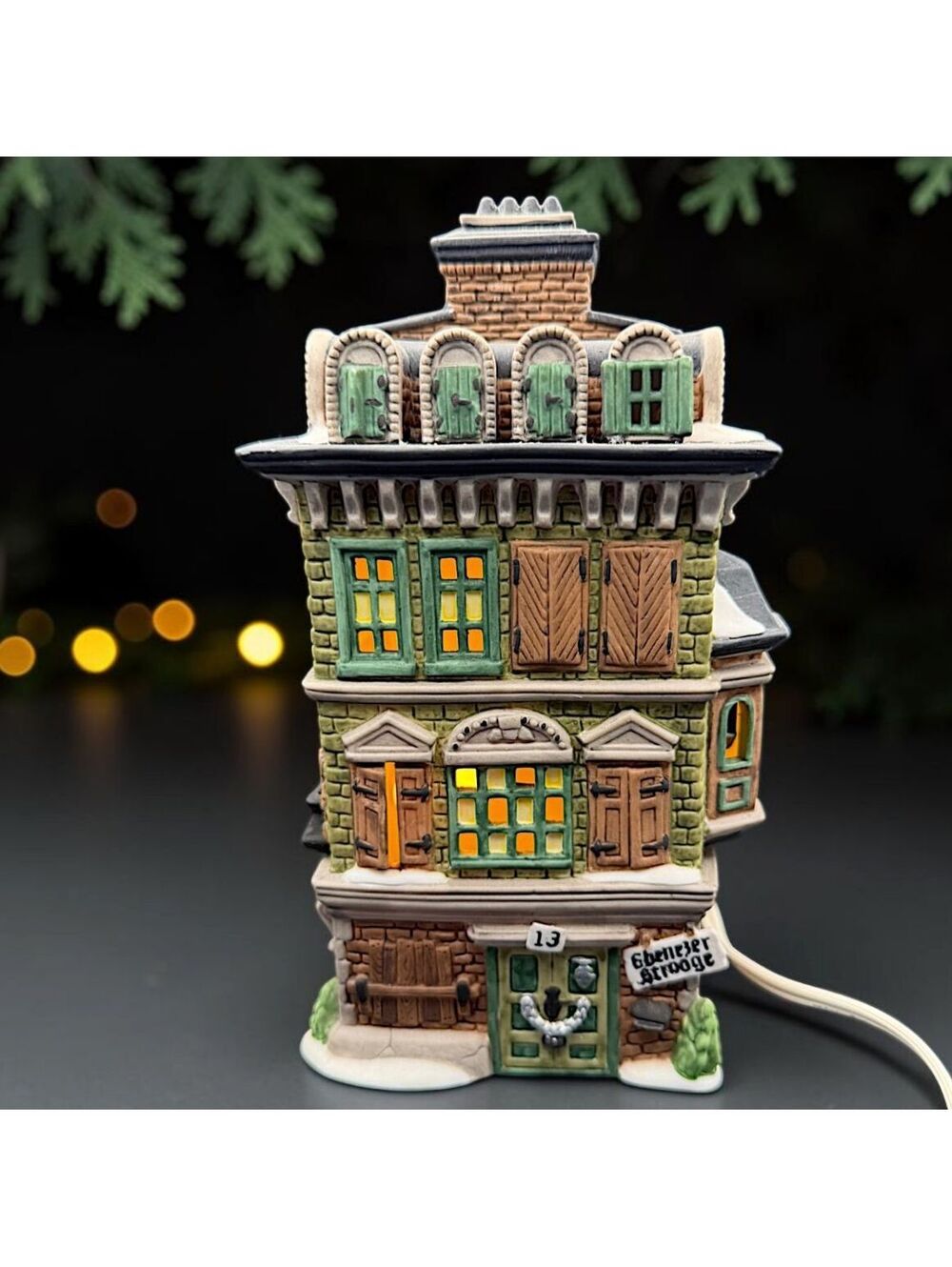 Vtg. Dept 56 Dickens Village Flat of Ebenezer Scrooge Building 5587-5 W/ Box